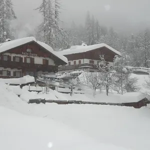 Baita Fraina Bed and breakfast